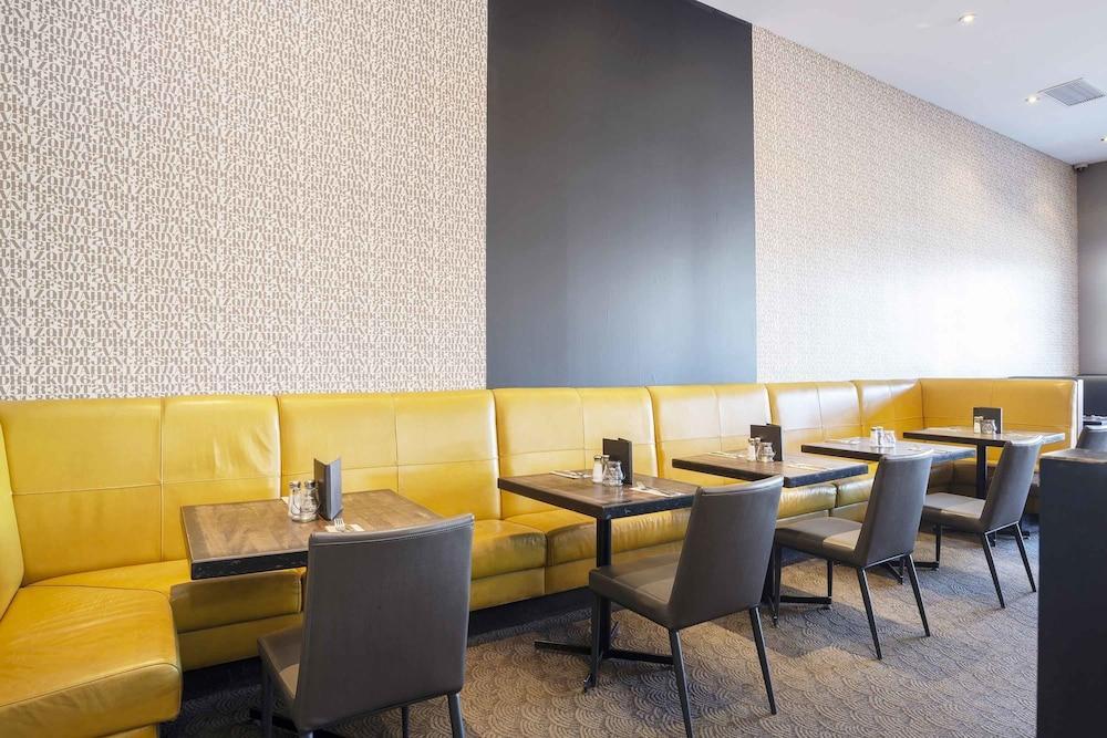 Sandman Signature Prince George Hotel Bagian luar foto