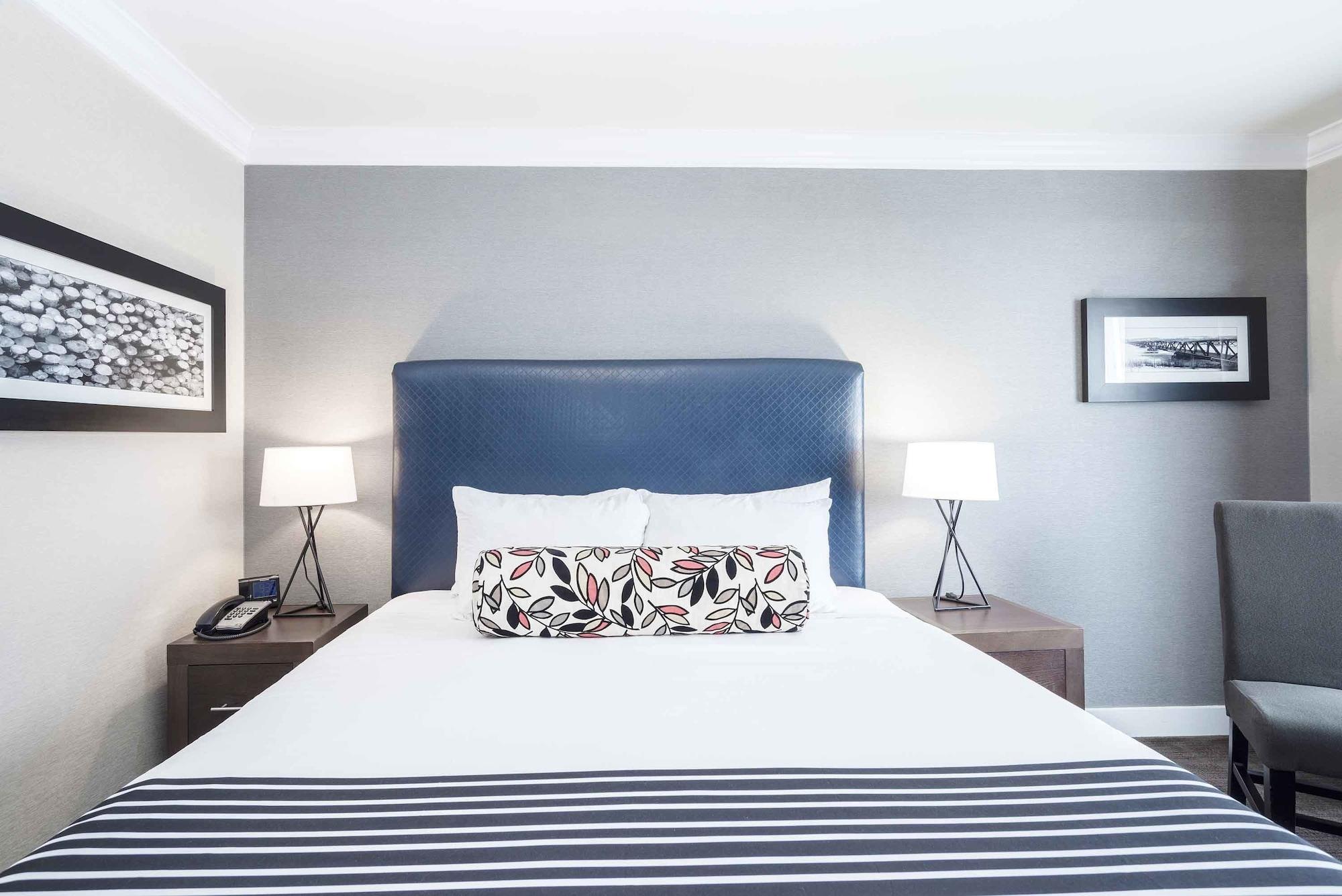 Sandman Signature Prince George Hotel Bagian luar foto
