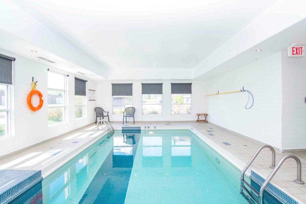 Sandman Signature Prince George Hotel Bagian luar foto