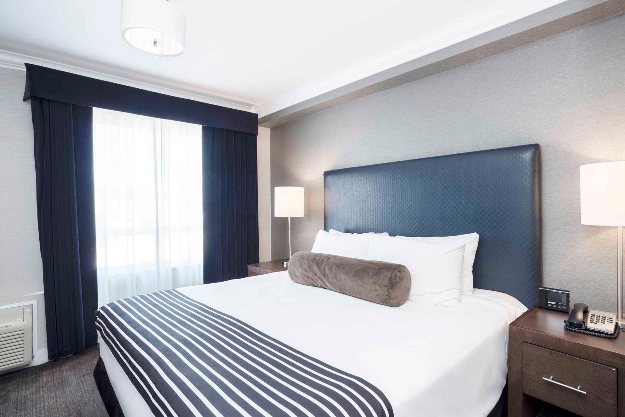 Sandman Signature Prince George Hotel Bagian luar foto